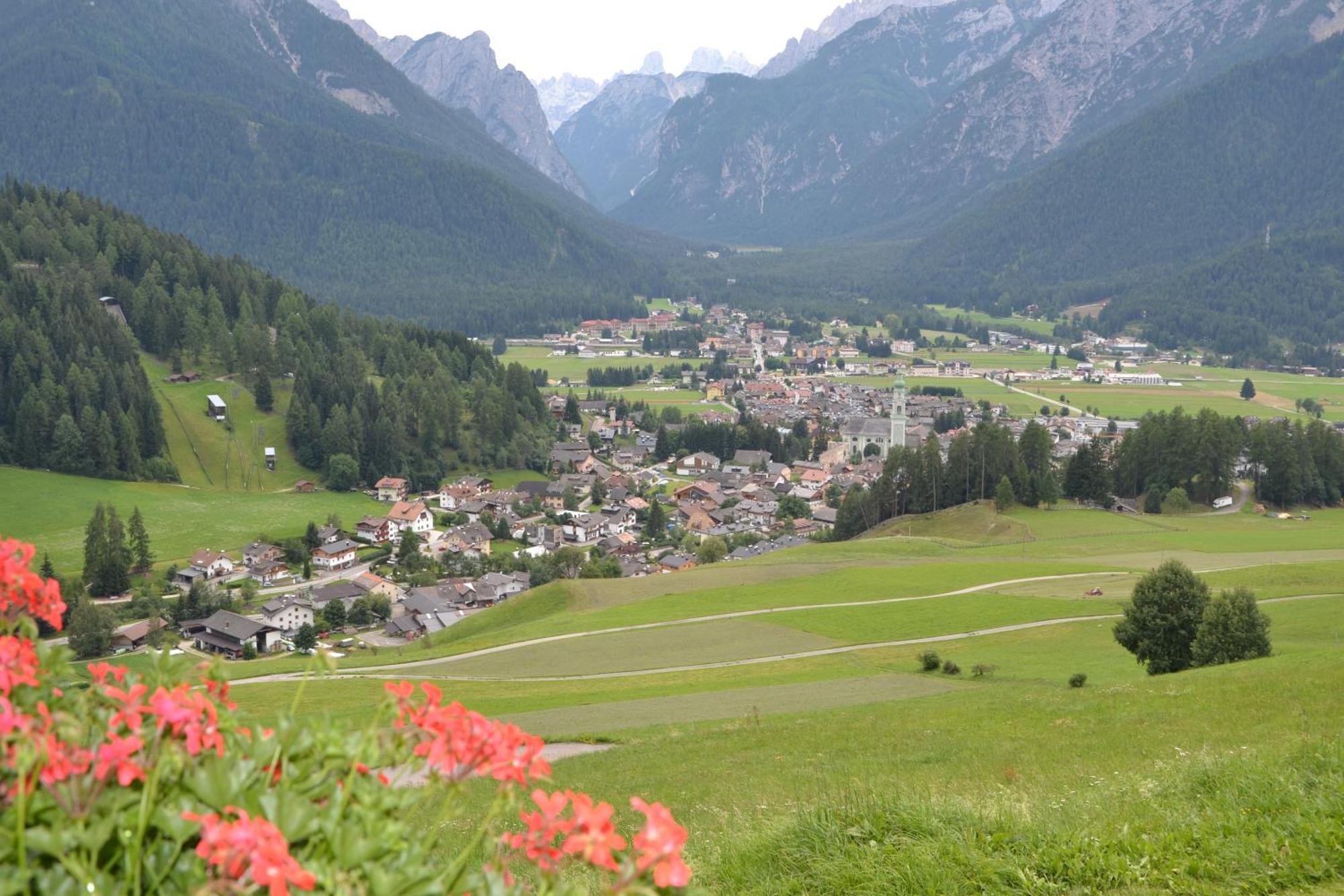 Gostnerhof Apartment Dobbiaco Bilik gambar